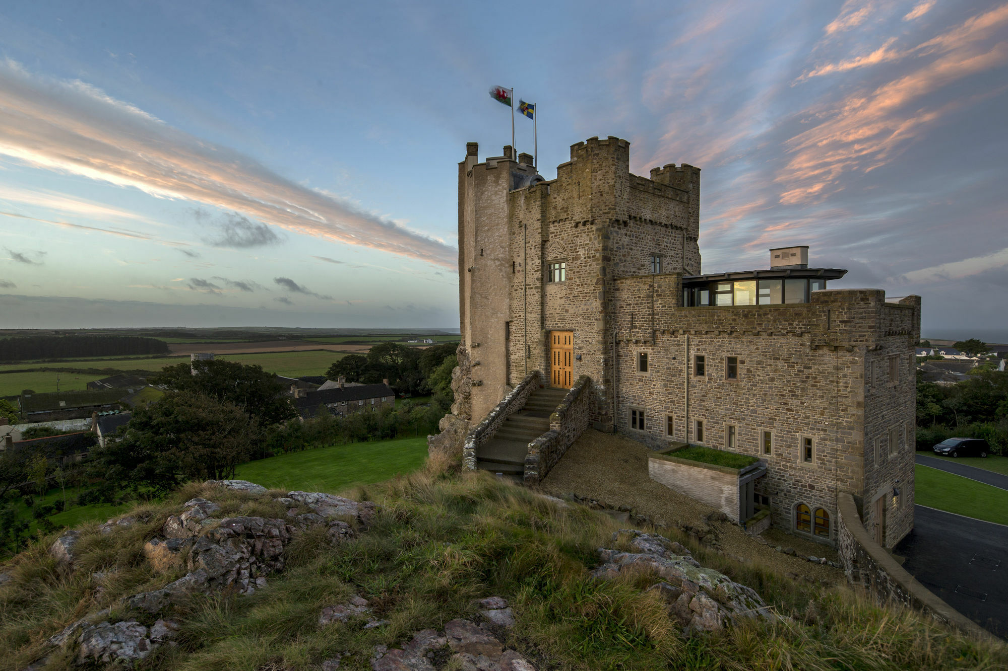 Отель Roch Castle Экстерьер фото